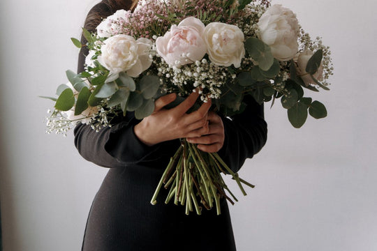 How to Send Flowers to Ireland from United States — 2026 Guide