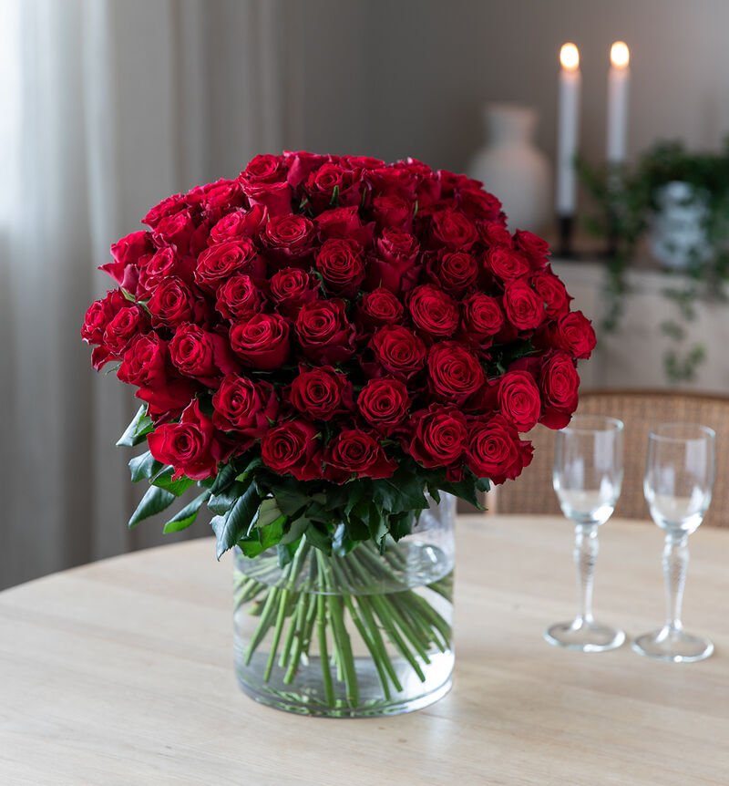60 Red Roses 60 Red Roses Bouquet — Flower Delivery to Norway | abcFlora
