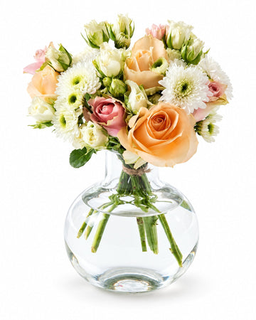 Fair trade rose bouquet in peach delivered in Oslo and across Norway by a local florist