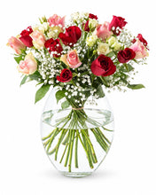 Laden Sie das Bild in den Galerie-Viewer, Salvation Army rose bouquet delivered in Oslo and across Norway by a local florist