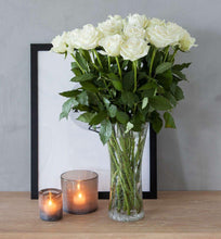 Cargar imagen en el visor de la Galería, 15 white roses - abcFlora.com