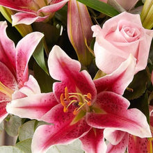 Cargar imagen en el visor de la Galería, Roses &amp; Lilies - abcFlora.com