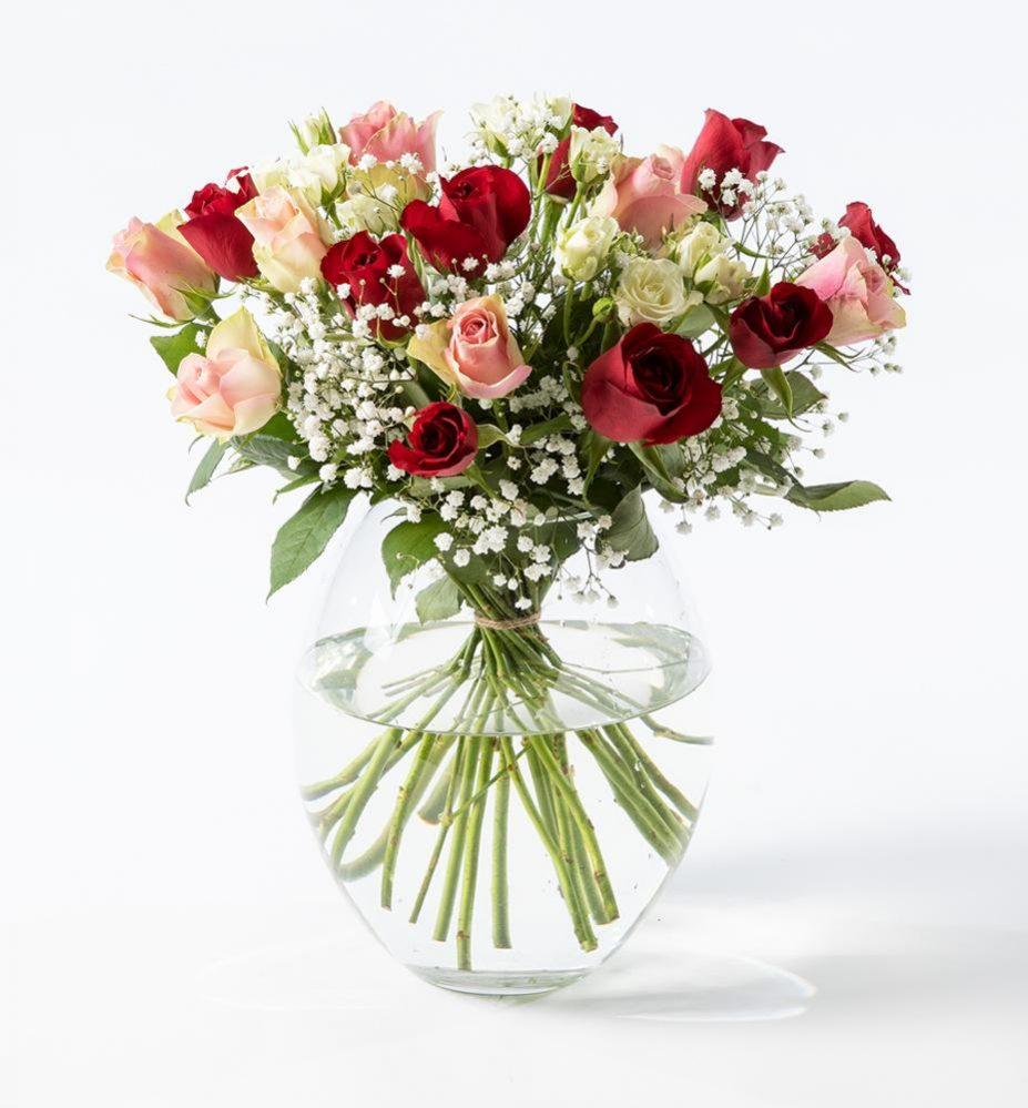 Salvation Army rose bouquet - abcFlora.com