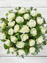 Cargar imagen en el visor de la Galería, White Roses - abcFlora.com